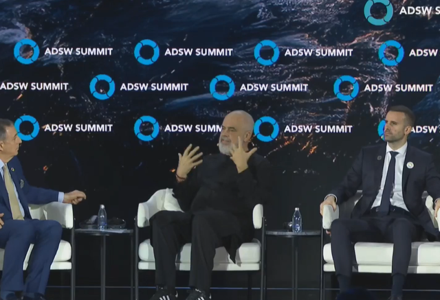 Rama batuta me kryeministrin malazez: Nëse BE dështon, Podgorica do jetë Brukseli i ri