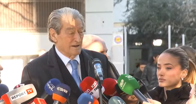 Berisha lexon mesazhin që i la Dumanit në SPAK: Je një armik i egër i pluralizmit dhe Kushtetutës