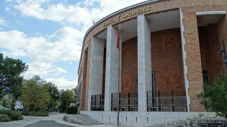 Kursi i këmbimit të Lekut, BSH: Pritshmëritë për ekonominë janë pozitive, por duhet ulur varësia nga sektorët e veçantë