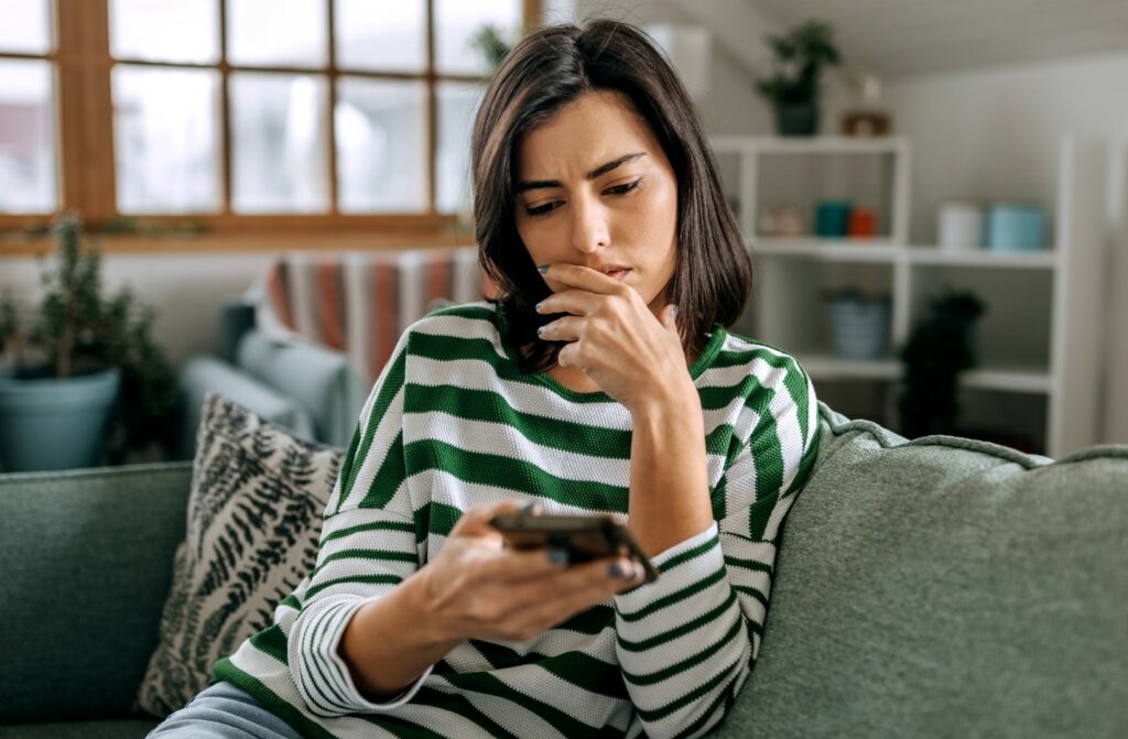 Të rrezikshme dhe alarmuese! Google heq disa nga përmbledhjet e AI për shëndetin