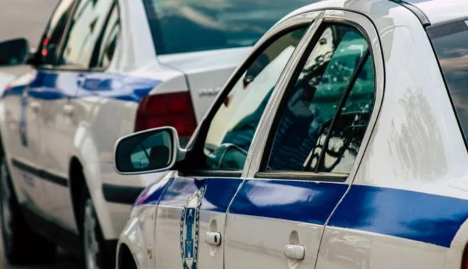 Adoleshentet dhunojnë një 17-vjeçare në Selanik dhe publikojnë videon në Instagram, arrestohen 2 prej vajzave, mes tyre një shqiptare