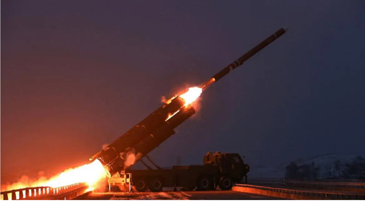 Koreja e Veriut lëshon raketa balistike drejt Japonisë pas arrestimit të Maduros nga SHBA-të