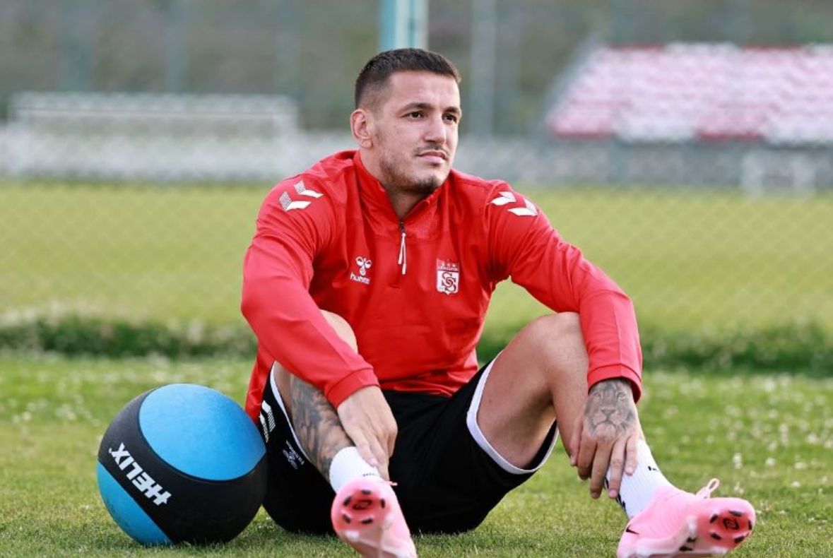 Rei Manaj niset drejt Turqisë për të mbyllur diskutimet