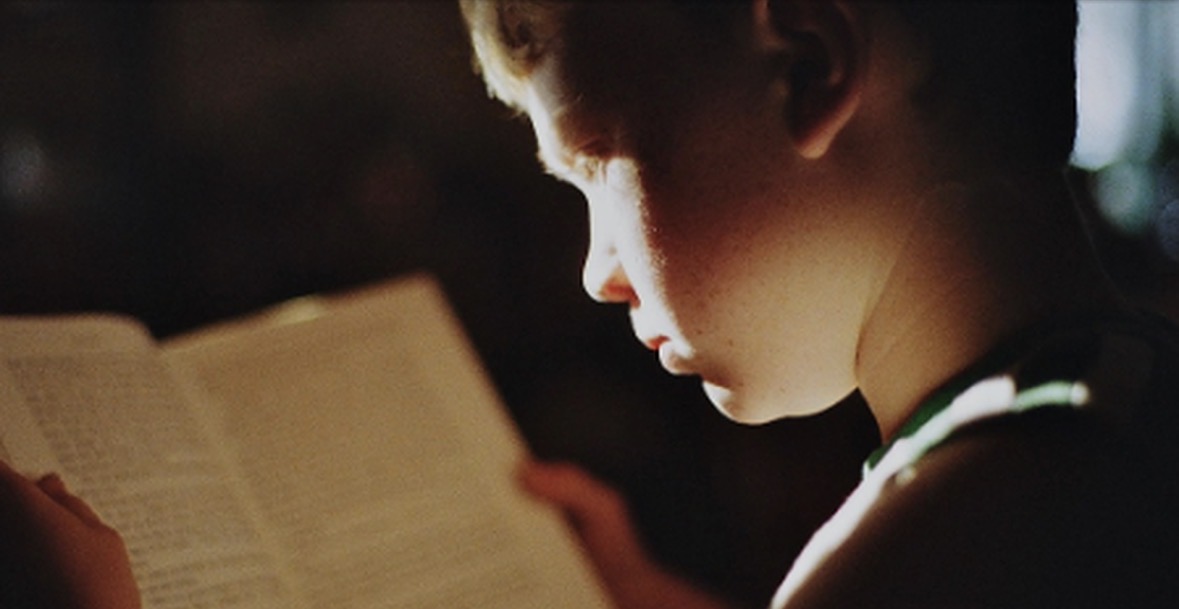 Shëndeti mendor i fëmijës suaj është më i rëndësishëm se notat e mira, ja çfarë konkluzionesh nxjerrim nga mundi në shkollë 