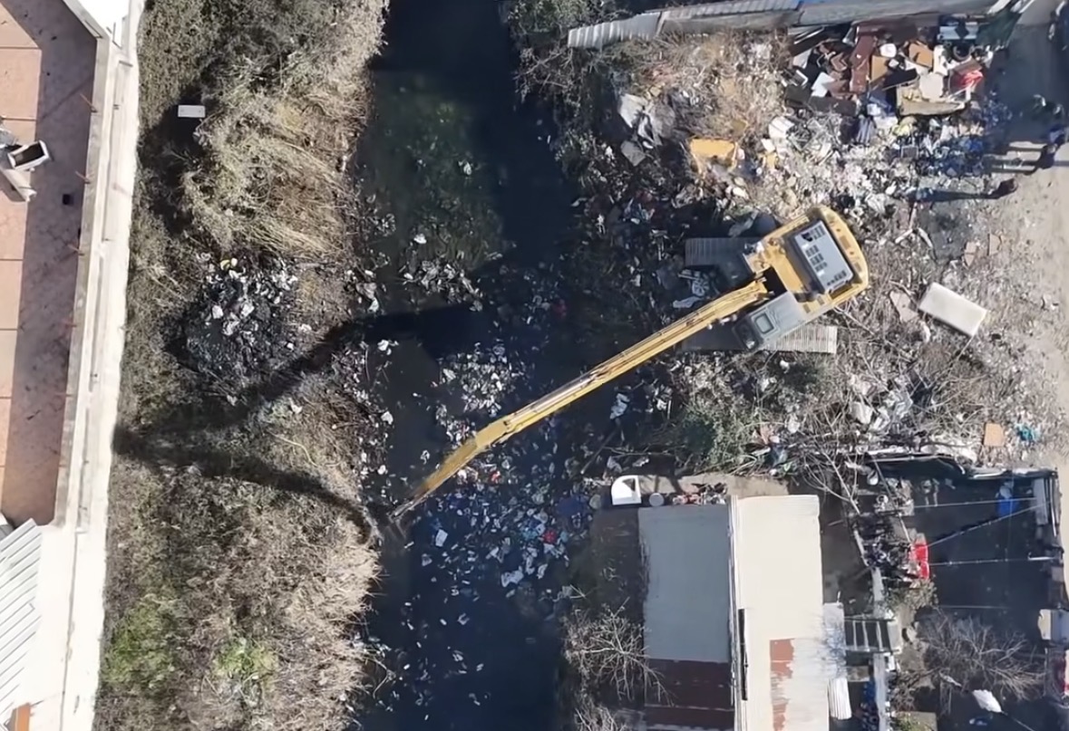 Sako: Vijon pa ndërprerje zgjerimi i kanalit të ujërave të larta në Durrës