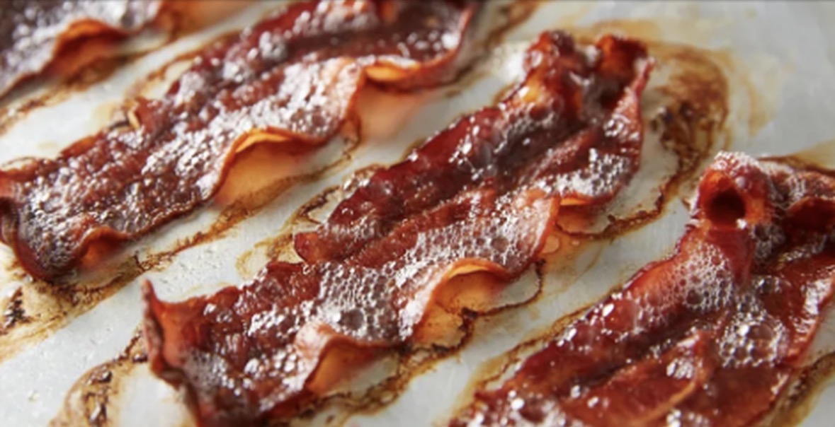 Proshuta dhe salsiçet përbëjnë alarm shëndetësor/ OBSH: Konsumi ditor i 50 gramëve mish të përpunuar rrit rrezikun e kancerit 