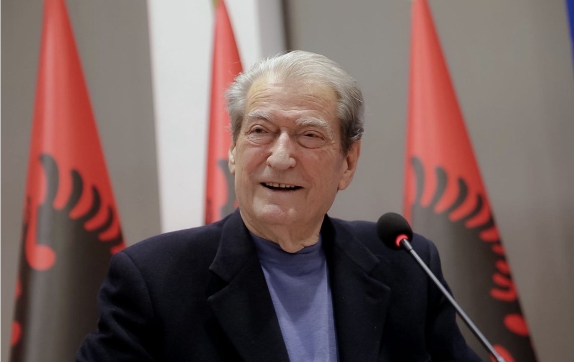 Berisha thirrje të rinjve: Sot keni shansin e madh të riktheni edhe një herë shpresën e shqiptarëve