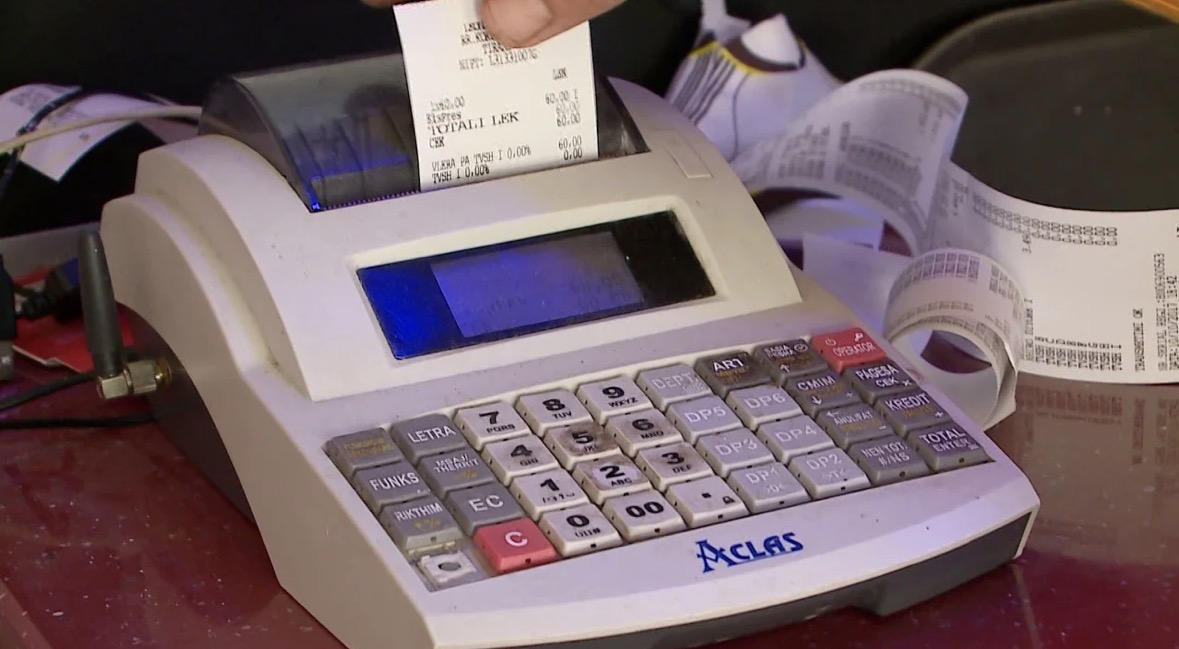 Tatimet në kolaps me fiskalizimin/ Tenderi i mirëmbajtjes ka lënë sistemin jashtë funksionit, në rrezik të dhënat e bizneseve