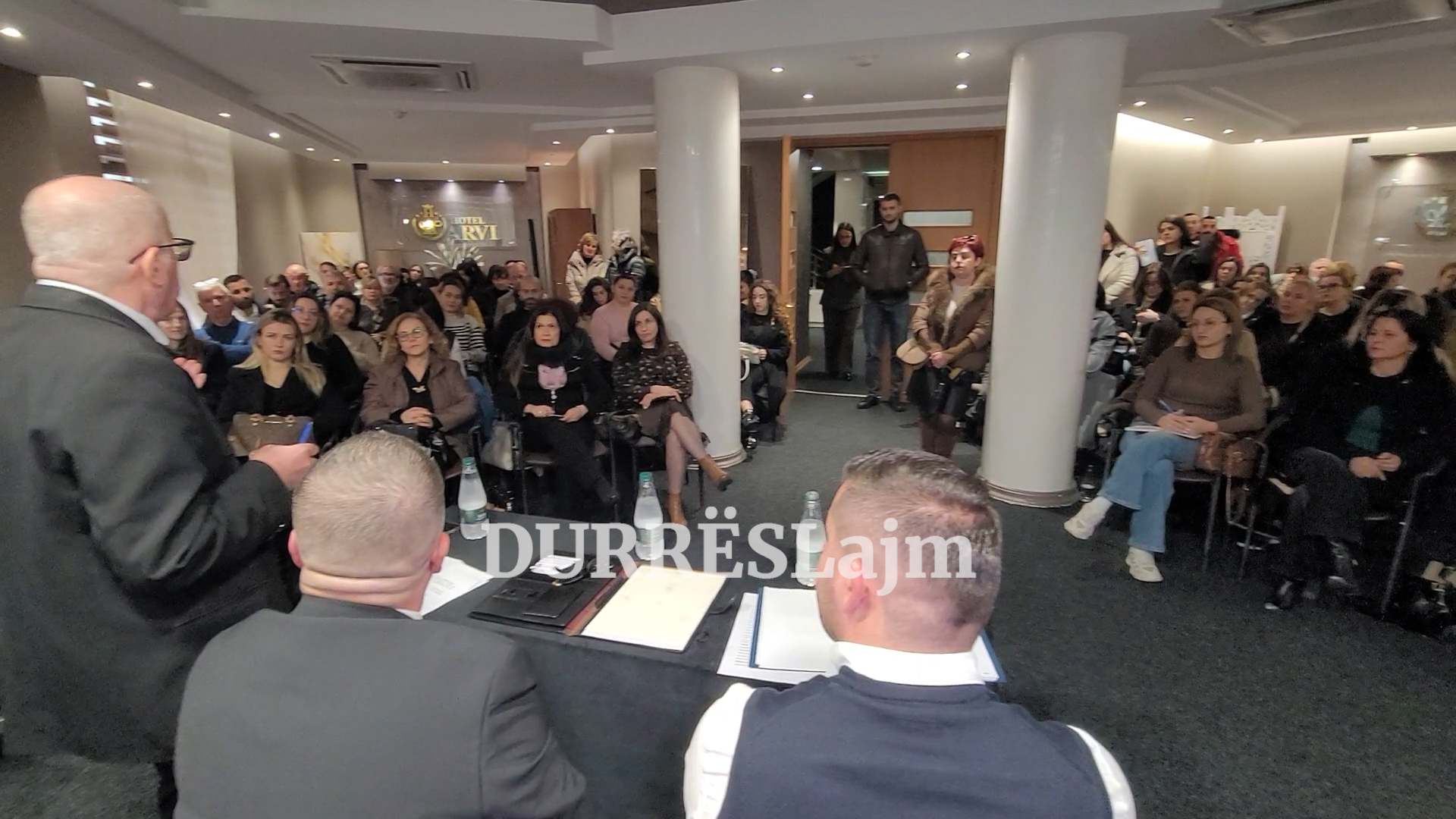 Ndryshimet në Paketën Fiskale 2026/ DHTI Durrës organizon takim informues me administratën tatimore (VIDEO)