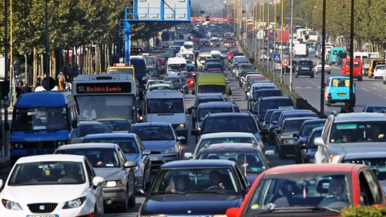 Sigurimi i automjeteve/ Nga 2026 hyn në fuqi historiku i aksidenteve, sa do paguajnë qytetarët