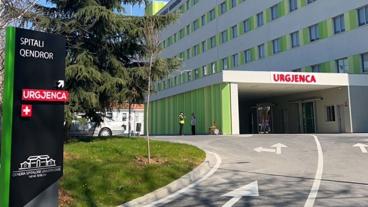 Ishte shtruar në QSUNT pas një operacioni në kokë, ndërron jetë i dënuari me 10 vite burg për vrasje