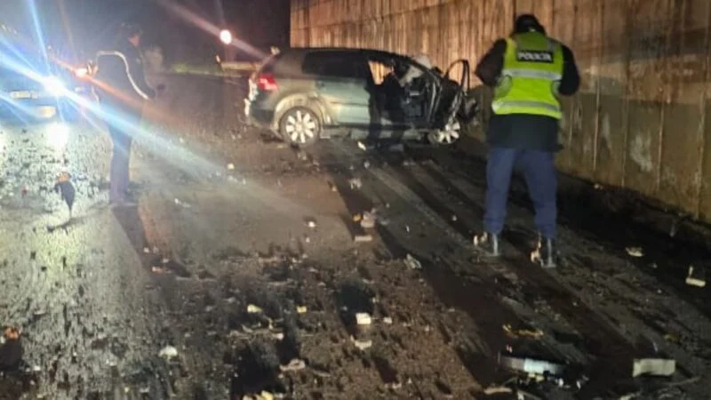 Automjetet përplasen “kokë më kokë”, humbin jetën tre të rinj