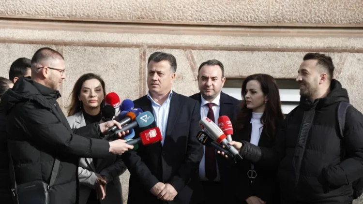 Deputetët e PD u përjashtuan nga parlamenti, Noka: Vendimin do e çojmë në gjykatë