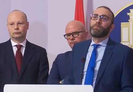 Bardhi thirrje SPAK: Këmbëngulni që Kuvendi të shqyrtojë kërkesën për lejimin e arrestimit të Ballukut!