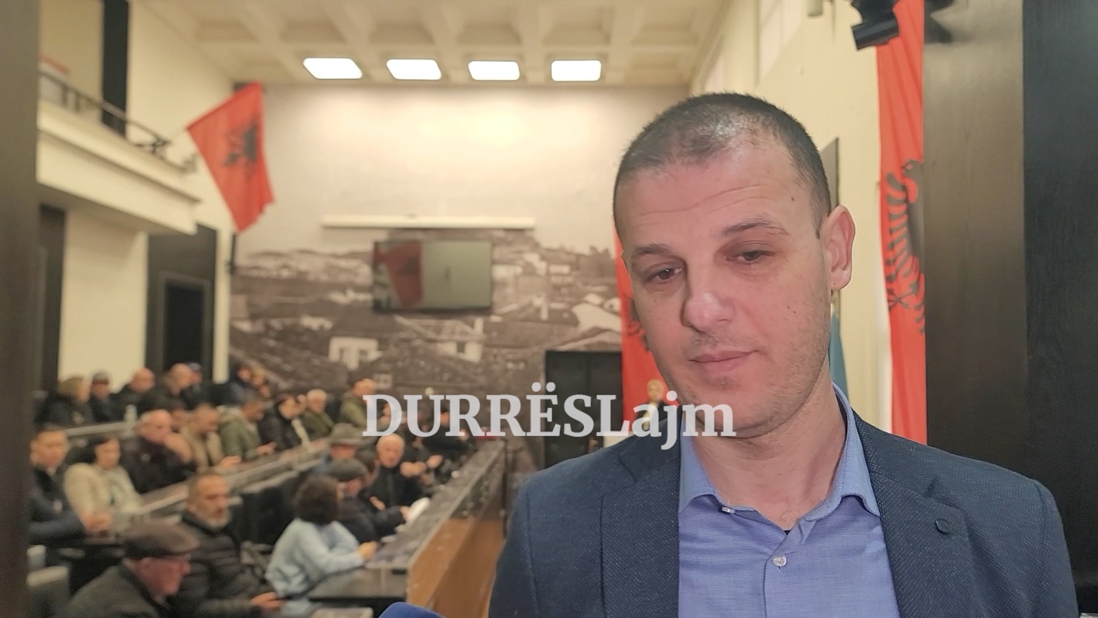 Shorteu publik/ Kallmi zbulon arsyen e mos dorëzimit të çelësave në seksionet B2 dhe C1 (VIDEO)