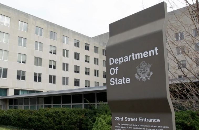 SHBA u bën thirrje urgjente qytetarëve amerikanë: Largohuni menjëherë nga Irani