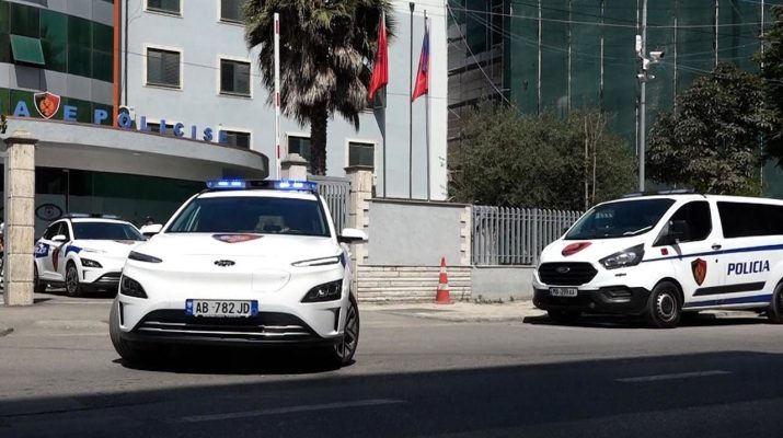 Thyerje e arrestit shtëpiak dhe drejtim mjeti në gjendje të dehur, 3 në pranga në Durrës