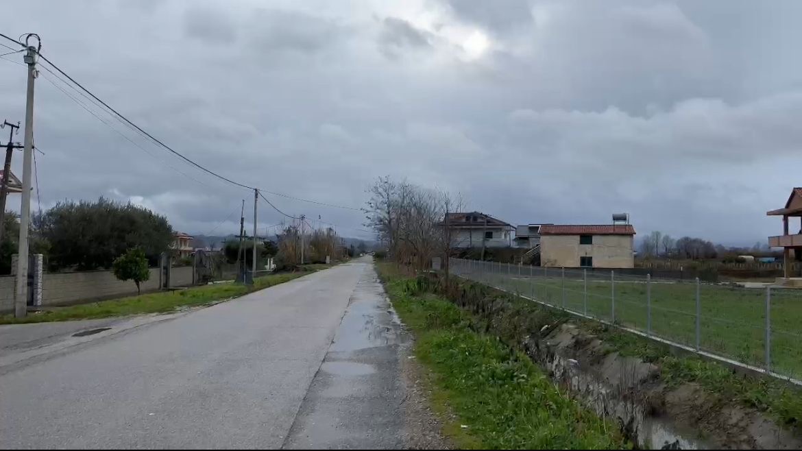 Situata në Durrës drejt përmirësimit/ Mbi 1.400 ha tokë nën ujë, 200 persona rikthehen në banesa