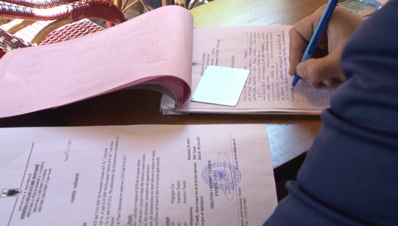 Gjoba ditore deri në 500 mijë lekë, ligji i ri me sanksione ndaj përmbajtjes së dëmshme online