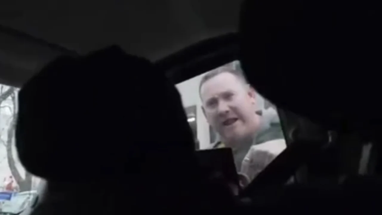 Minneapolis, agjentët e ICE kërcënojnë gazetarët e RAI-it: Po na filmuat, do t’ju…