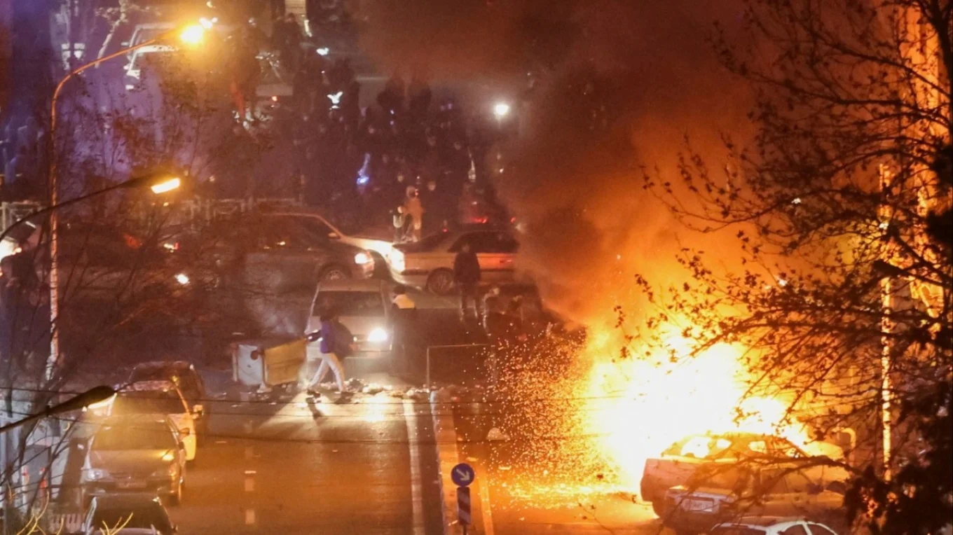 Protestat e dhunshme në Iran, zyrtari konfirmon: Numri i të vdekurve arrin të paktën 5,000