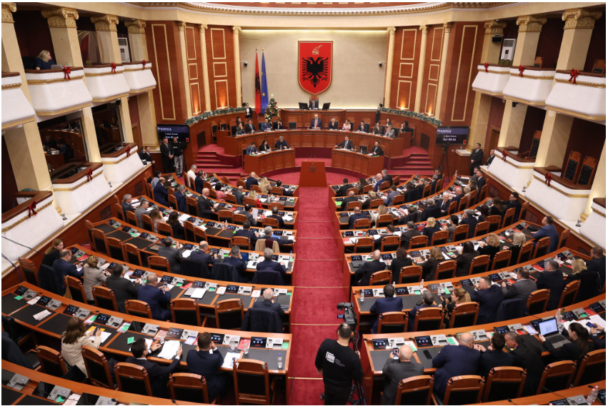 Sot Kuvendi rinis punën, fokusi te reformat