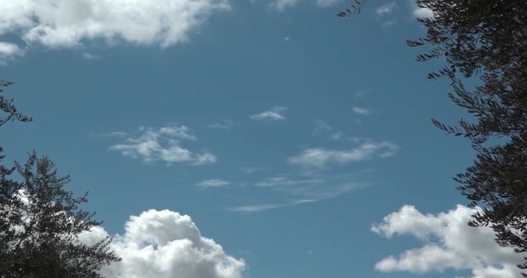 Priten reshje shiu, ndërsa borë në zonat malore! Ja parashikimi i motit për sot