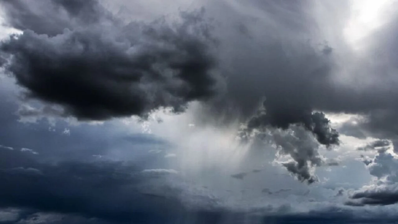 Vranësira, mjegull dhe diell, si parashikohet moti për këtë të enjte