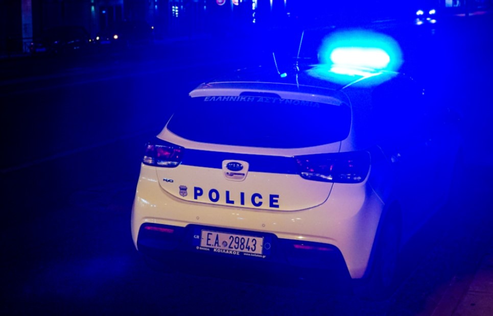 Pplagoset pronari shqiptar i një restoranti dhe djali i tij në Greqi