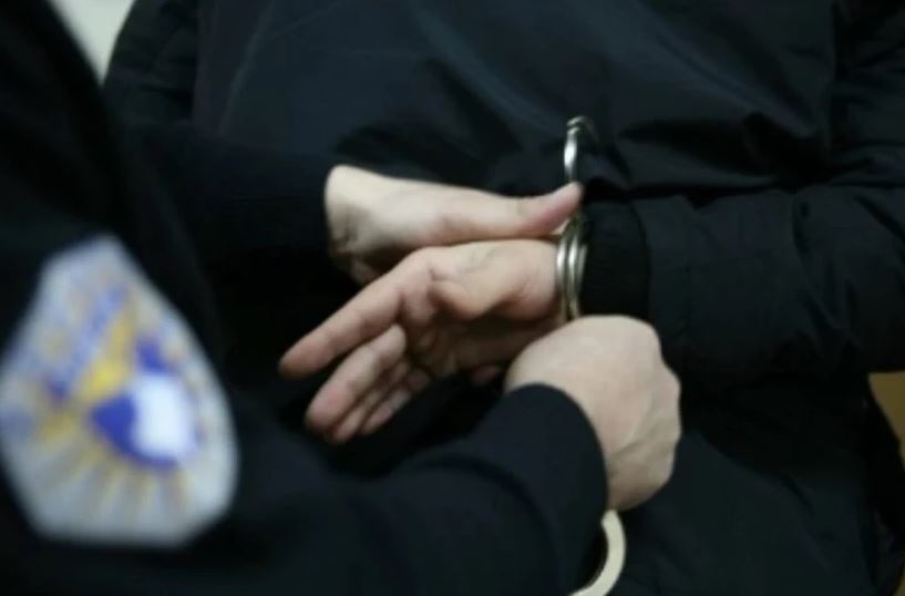 E rëndë në Prizren, djali 30-vjeçar vret nënën!