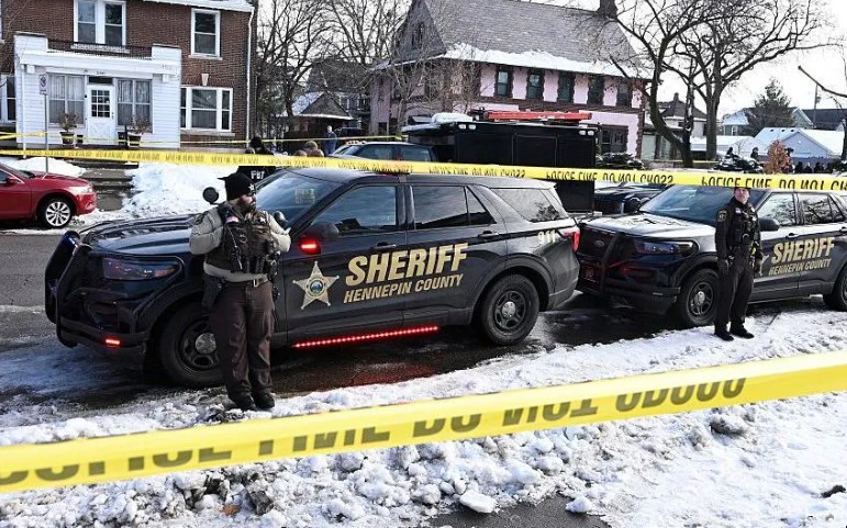 Agjenti amerikan i emigracionit qëllon për vdekje një grua 37 vjeçe