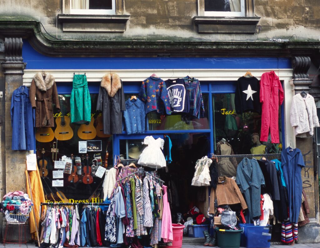 Veshjet e Gabit dalin nga moda, bien importet