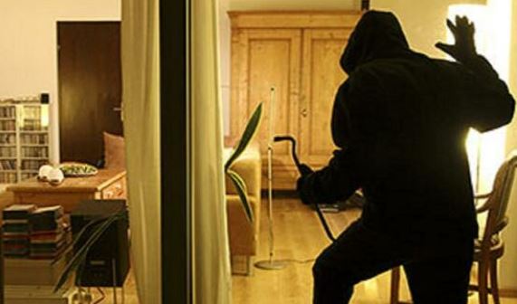 Kamerat zbulojnë grabitjen me stilin “ninxha” në Venecia, arrestohen 2 ‘skifterët’ shqiptarë teksa dilnin nga ballkoni