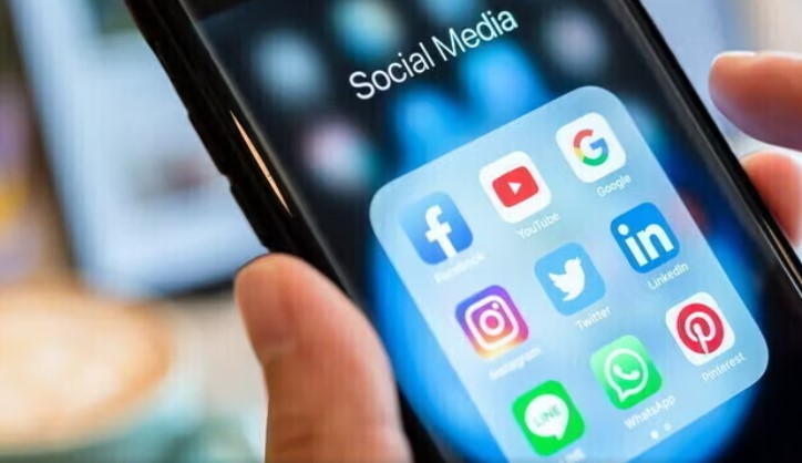 Franca drejt ndalimit të rrjeteve sociale për fëmijët nën 15 vjeç, po ndjek shembullin e Australisë