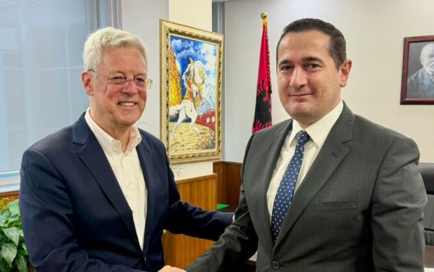 Ambasadori gjerman takim me kreun e SPAK: Forcimi i sundimit të ligjit, kusht thelbësor për anëtarësimin e Shqipërisë në BE