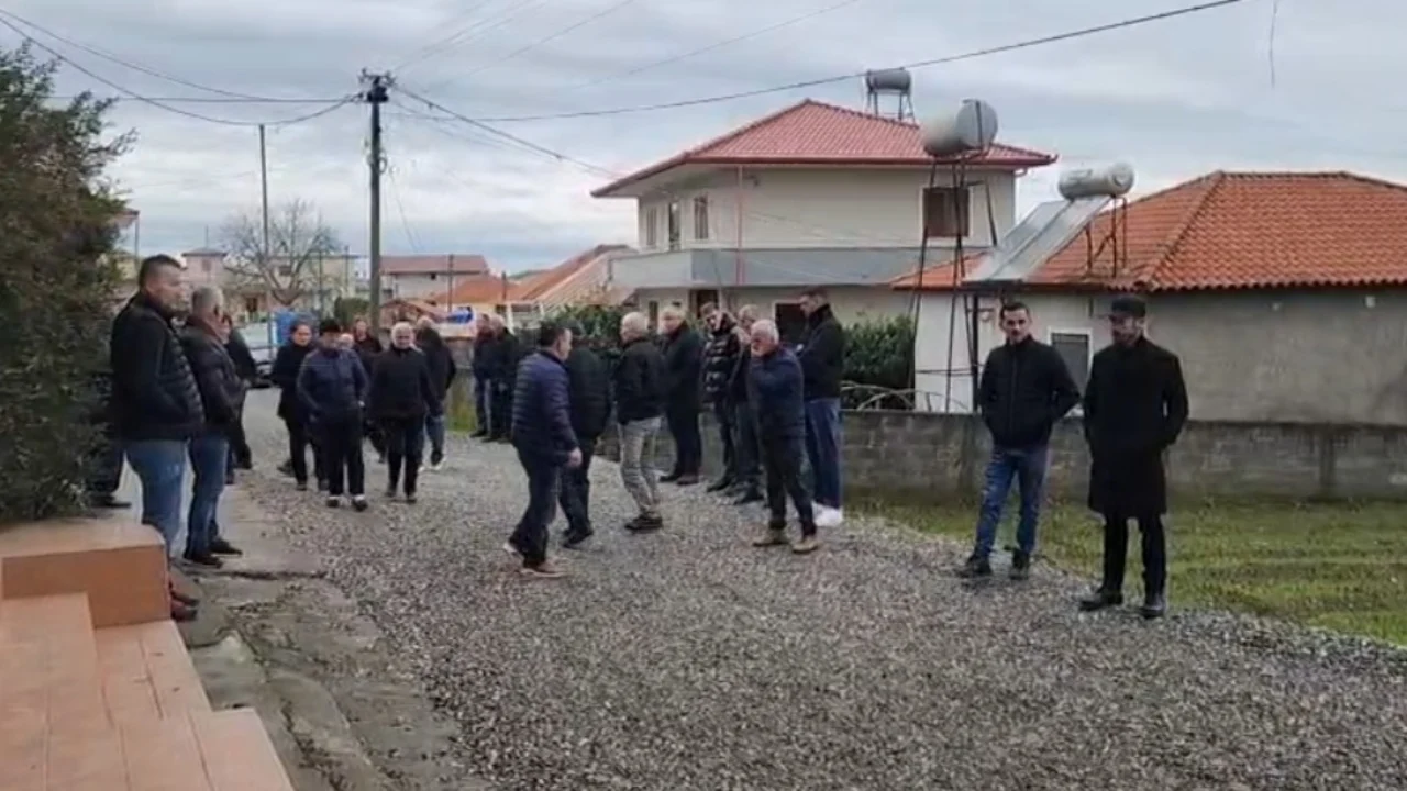 U helmuan nga monoksidi i karbonit në Itali/ Trupat e 4 anëtarëve të familjes Kola mberrijnë në Peqin