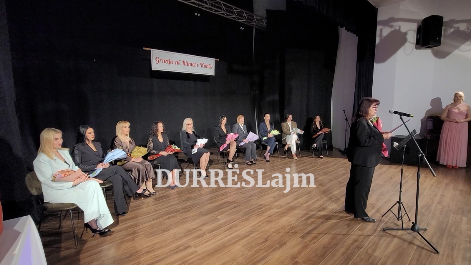 Në prag të 8 marsit, shpallen 10 gratë më të suksesshme të vitit në Durrës (VIDEO)