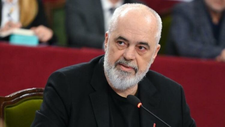 Prezantohen ndryshimet ligjore, frenojnë gjykatat që të pezullojnë ministrat