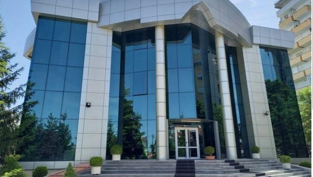 Jepnin fajde në shumë të mëdha parash! Prokuroria Korçë mbyll hetimet, dërgohen tre persona në gjyq