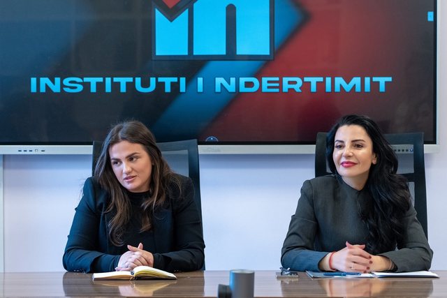 Belinda Balluku njofton emërimin e Persida Shkrepës në krye të Institutit të Ndërtimit