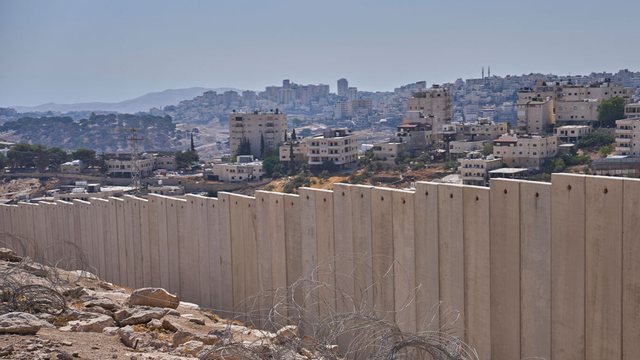 Para takimit Netanyahu-Trump, Kabineti i Izraelit lehtëson blerjen e tokave nga kolonët në territoret e pushtuara