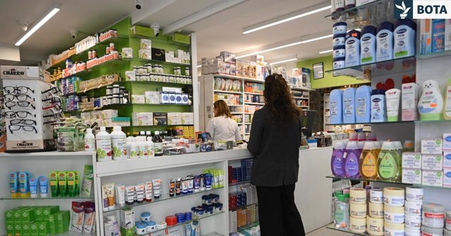 Maqedonasit në “turizëm farmaceutik” në Kosovë dhe në Serbi për barna më të lira