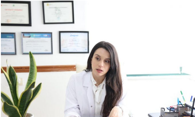 Logopedja Jovani: Celularët ndikojnë negativisht në të folur, prindërit të kalojnë kohë cilësore me fëmijët