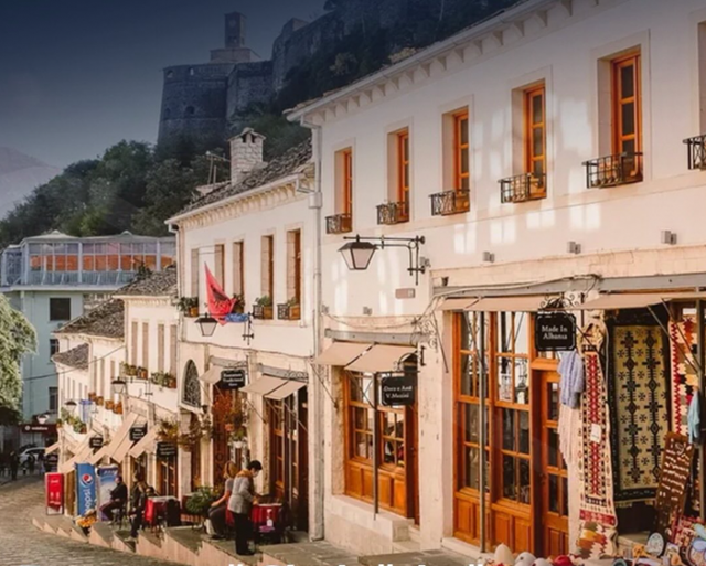 Pesë qytetet shqiptare mes destinacioneve të rekomanduara për t’u vizituar nga platforma të huaja