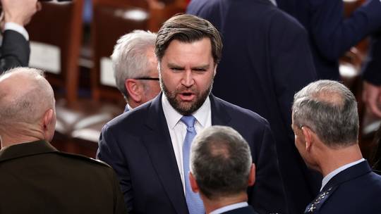 “Të shmangim gabimet e së shkuarës”, Vance: Sulmi në Iran nuk do sillte një tjetër “luftë të përjetshme”