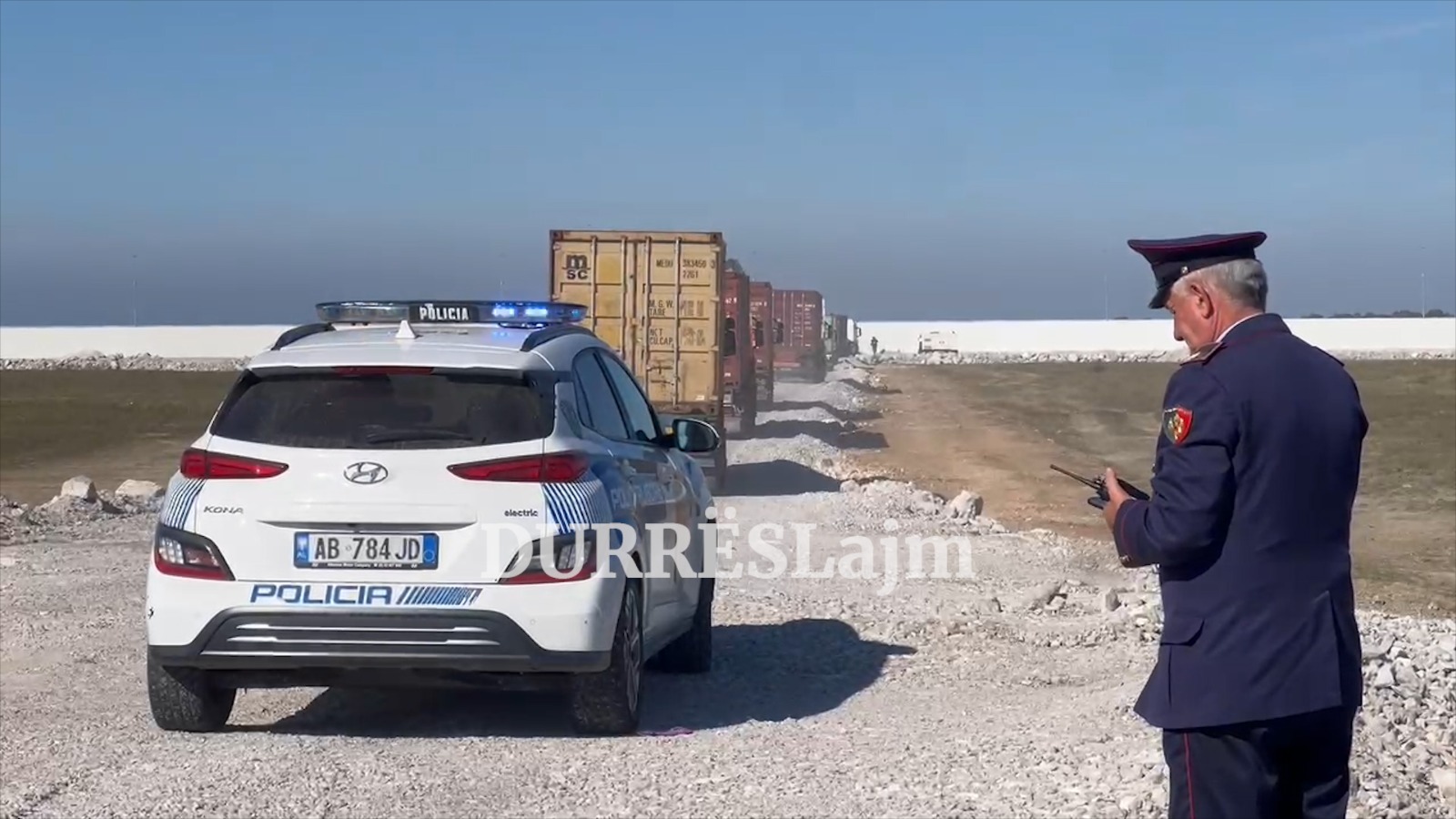 Çfarë do të ndodhë me 2800 tonë mbetjet e rrezikshme, që prej një viti qëndrojnë në Porto Romano? (VIDEO)