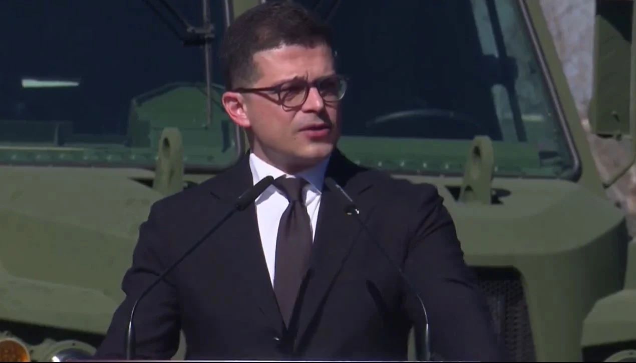 U shkarkua nga Edi Rama, reagon Pirro Vengu: Ishte privilegj të isha në krye të Ministrisë së Mbrojtjes