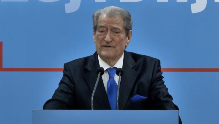 Berisha: Rama po bën negociata për lëkurën e tij dhe të bashkëshortes në shkëmbim të Lubisë