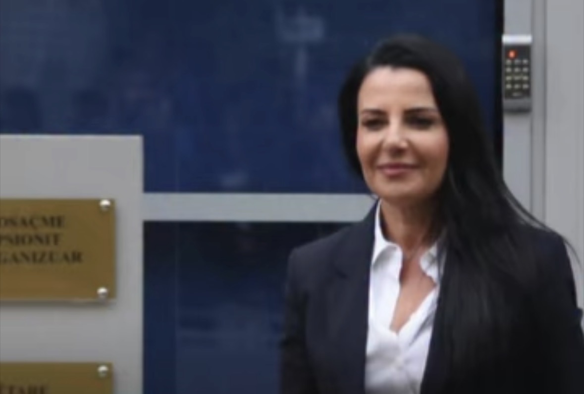 Kushtetuesja lë në fuqi pezullimin e Belinda Ballukut. Votohet 4 me 4, bie kërkesa e qeverisë