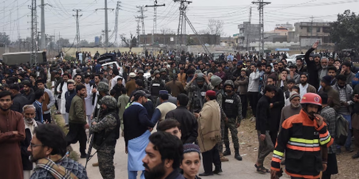 Bomba pranë xhamisë në Islamabad la 31 viktima, shteti islamik merr përgjegjësinë për sulmin 